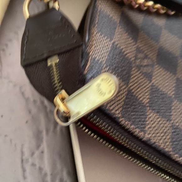 Louis Vuitton Damier EBENE SophieCrossbody  Bag in almost new condition - Picture 10 of 15